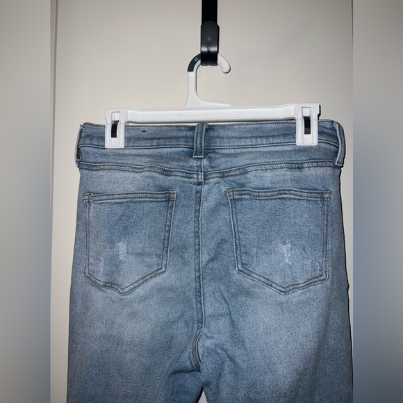 Light Wash Fashion Nova Jeans - Picture 9 of 9